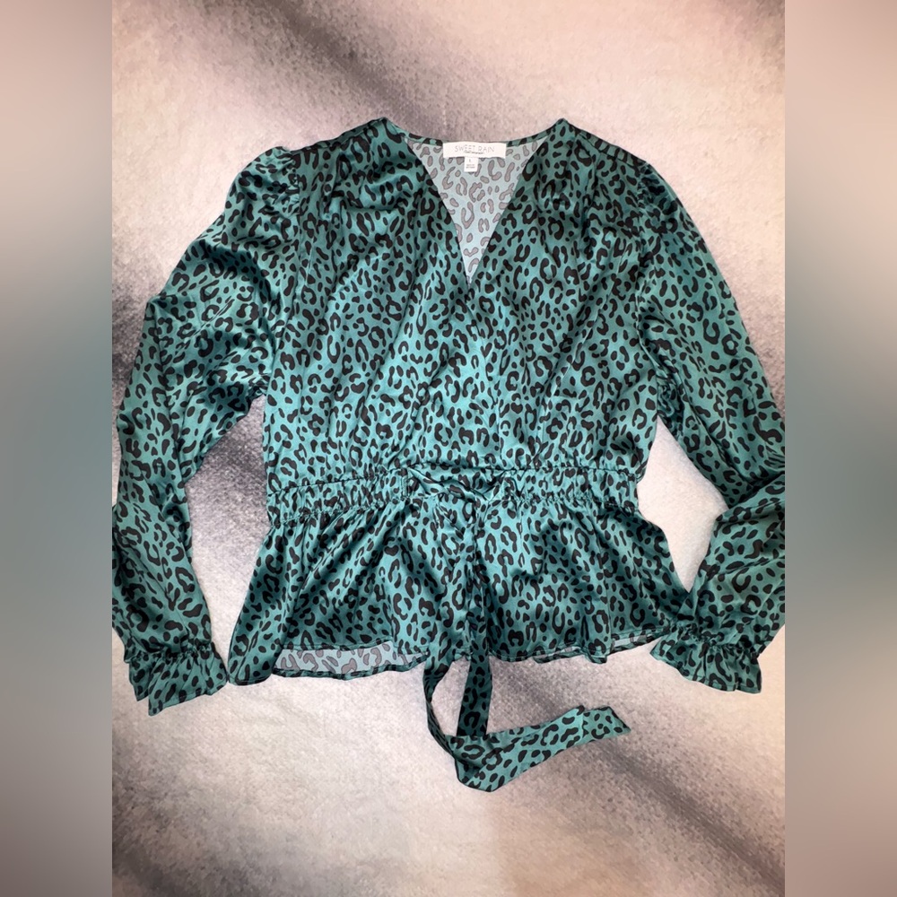 NWOT Sweet Rain Green Cheetah Animal Print Tie Peplum Dressy Blouse Top Large‎ L